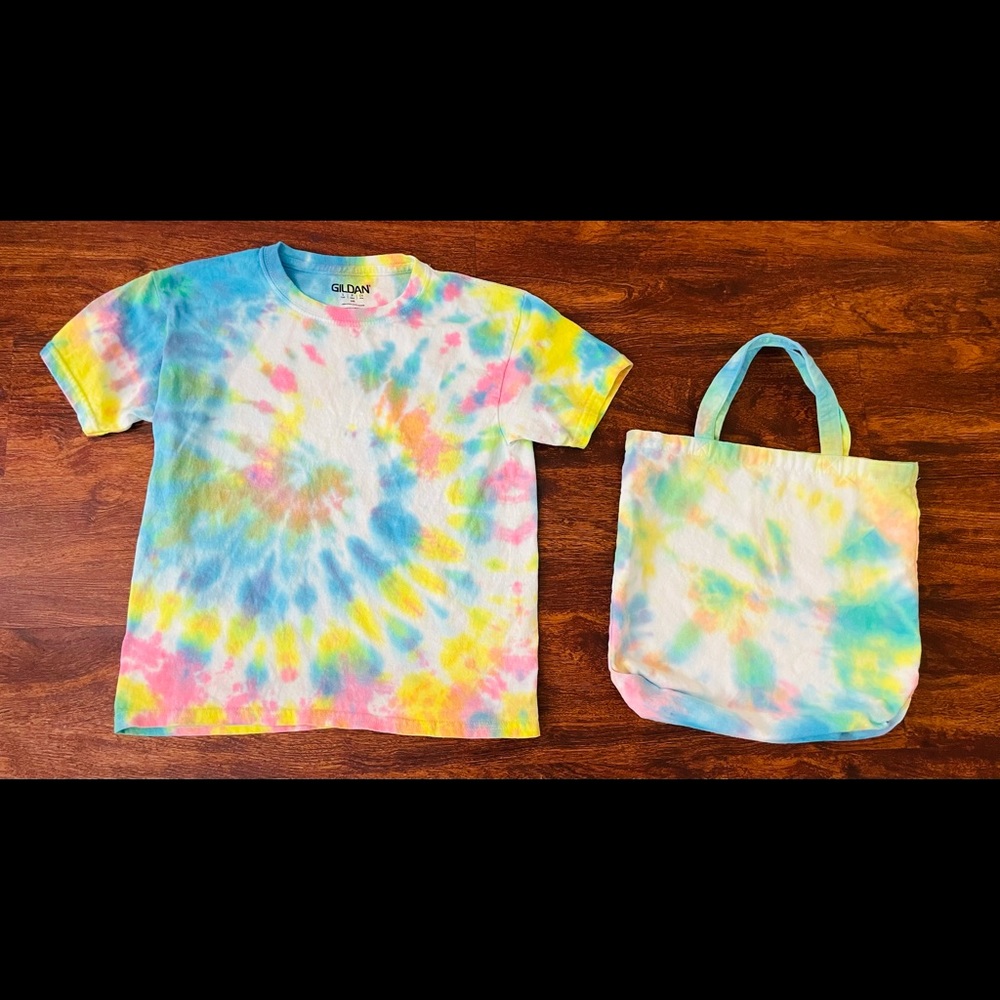 Tie dye shirt size small youths